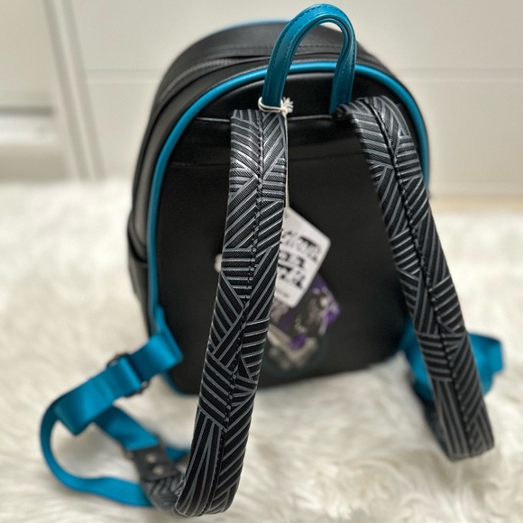 Loungefly Marvel Black Panther Backpack - Picture 4 of 5